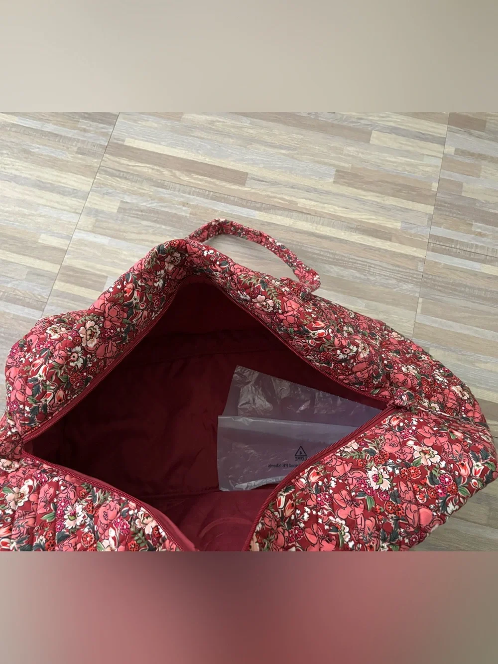 NWT Vera Bradley Disney Minnie Mouse & Daisy Duck Hidden Hearts Large Duffel